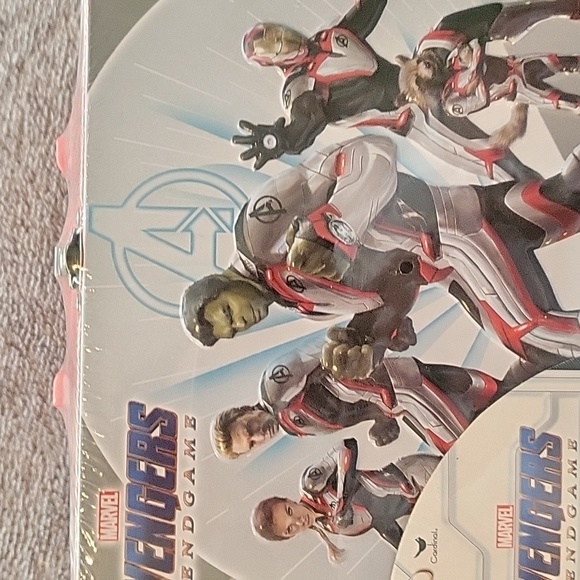 Avengers puzzle - Picture 3 of 5